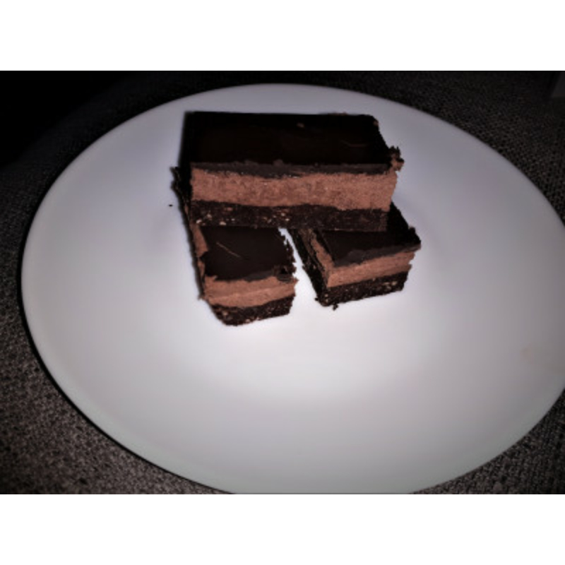 Csoki ”torta” (sütés nélkül, tejmentesen)